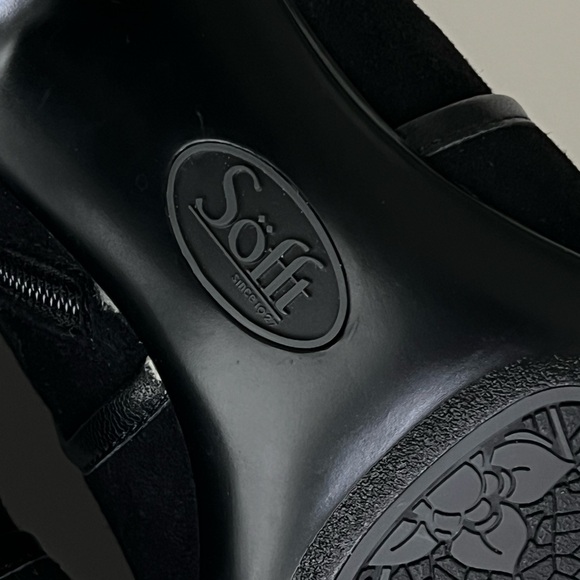 Sofft Black Suede Leather Side Zipper Ankle Boots Victorian Booties Size 9 W - Picture 11 of 16